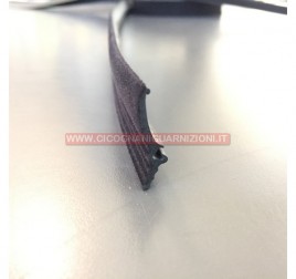 RASCHIAVETRO FLOCCATO TIPO 2 (STECCA 125cm) CAD.