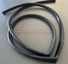 GUARNIZIONE ANTERIORE TETTUCCIO 1° SERIE